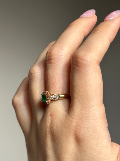 Vintage 18k Gold Emerald Diamond Halo Engagement Anniversary May Birthday Ring