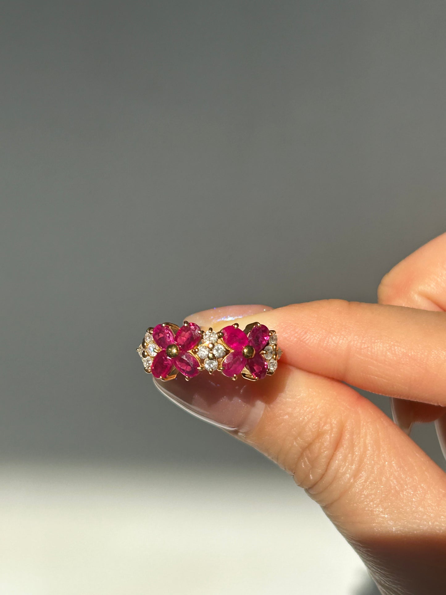 Vintage 18k Gold Double Ruby Flowers Ring: Size 6.25