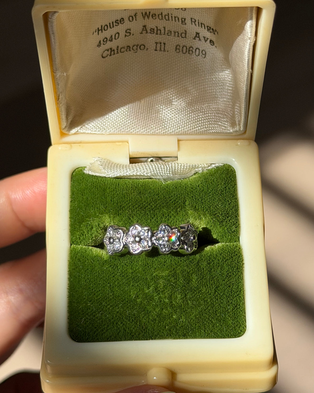 Vintage 18k White Gold Diamond Cherry Blossom Flower Band