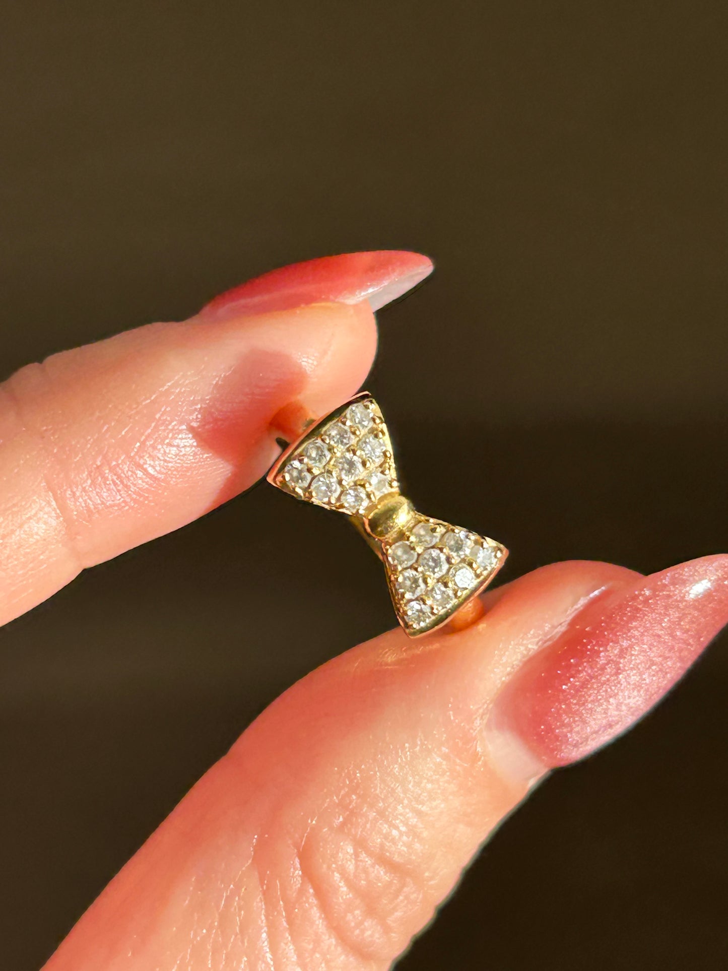 Vintage 18k Gold Diamond Bow Motif Ring