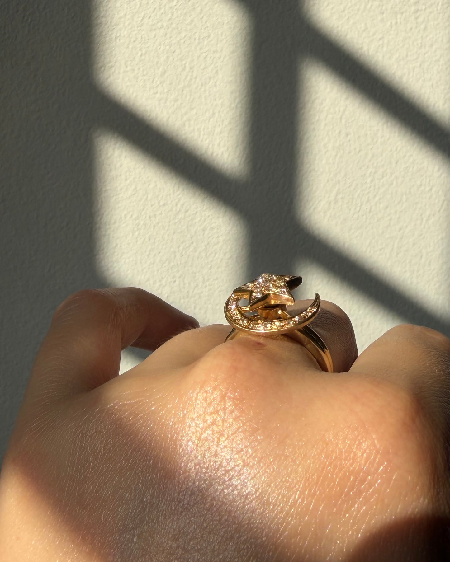 Vintage 18k Gold Diamond Moon and Star Celestial Spinner Ring