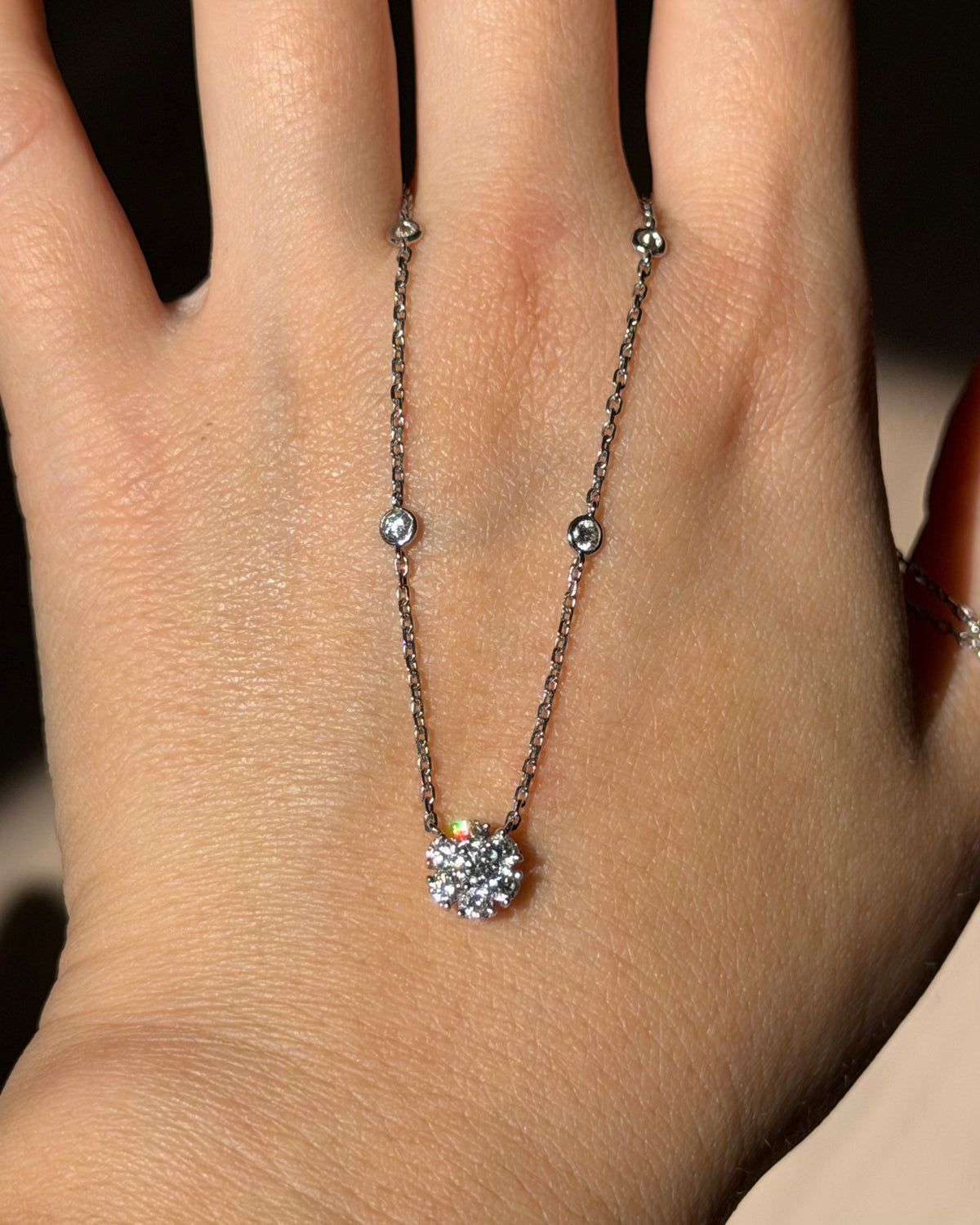 Vintage 18k White Gold Center Flower Diamond Station Chain