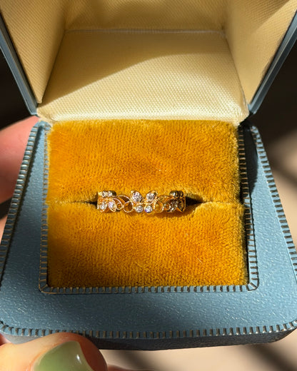 Vintage 18k Gold Diamond Butterfly Open Work Milgrain Detail Ring
