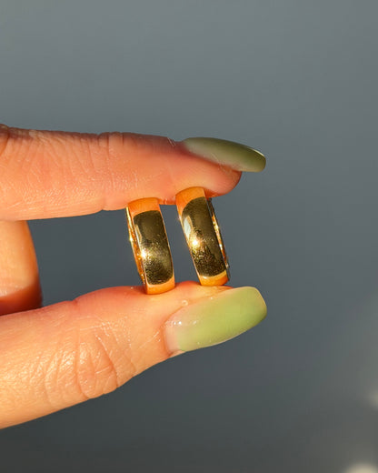 Vintage 18k Gold 1.05 CTW Pave Diamond Chubby Clicker Hoops