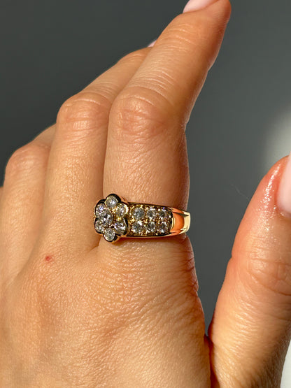 Vintage 18k Diamond Flower Chunky Ring