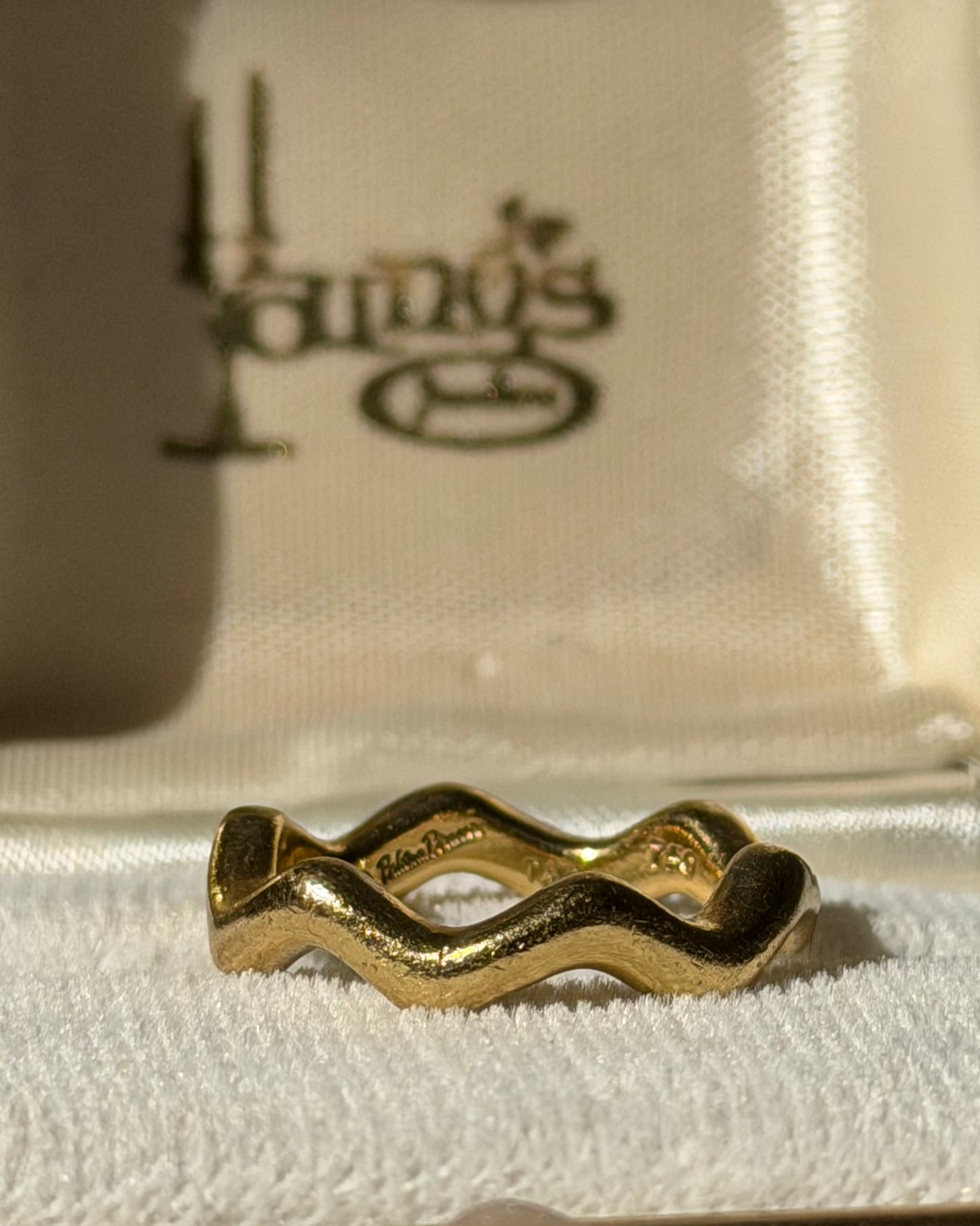 Vintage Circa 1980s 18k Gold T & Co Paloma Picasso Zig Zag Ring