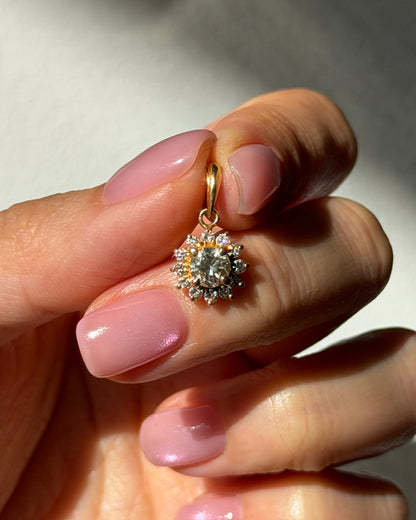 Vintage 18k Gold Light Yellow Diamond Sunflower Halo Pendant