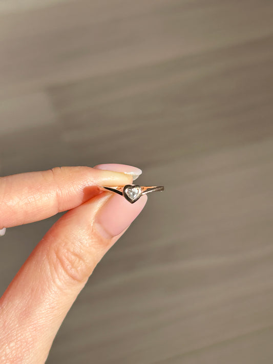 Vintage 10k Dainty Bezel-Set Heart Diamond Ring