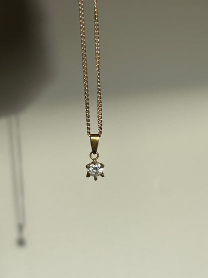 Vintage 14k Gold 0.2 ct Diamond Solitaire Pendant