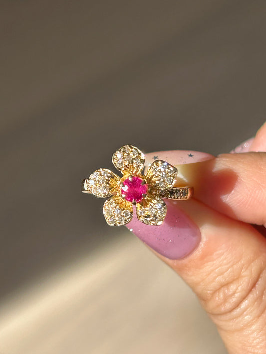 Vintage 18k Cherry Blossom Flower Ring: Size 6.75