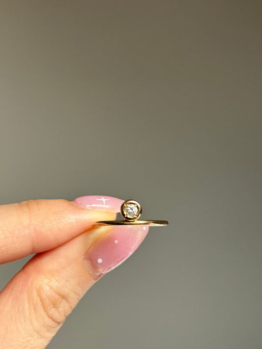 Vintage 18k Gold Stackable Diamond Ring - Floating Bezel Set Diamond, Size 5.5