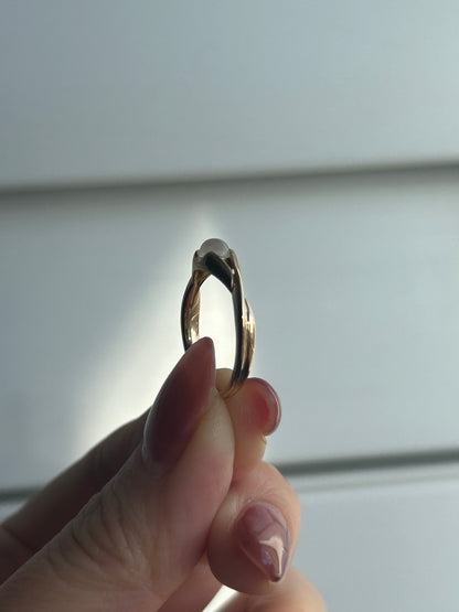 Vintage 18k Cat’s Eye Moonstone Cabochon Ring