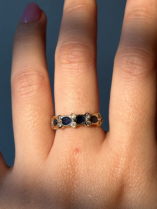 Vintage 18k Oval Sapphire and Diamond Stacking Band: US Size 5.75