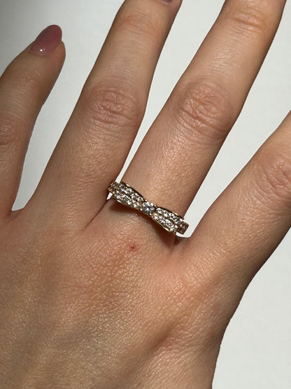 Vintage 18k Diamond Pavé Bow Ring