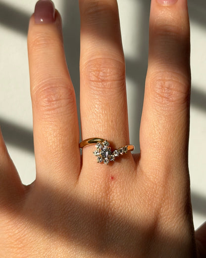 Vintage 18k Gold 0.50 CTW Diamond Swirly Ring