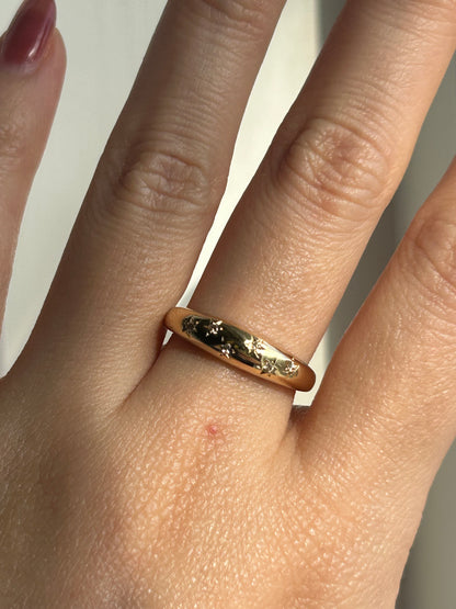 Vintage 18k Gold Diamond Starburst Thin Dome Ring