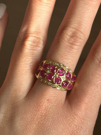 Vintage 18k Gold Ruby Flower Trio Ring