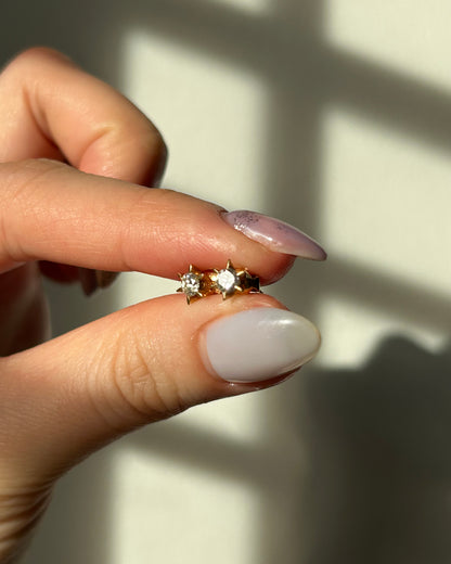 Vintage 18k Gold 0.16ct/0.16ct Diamond Stud Earrings