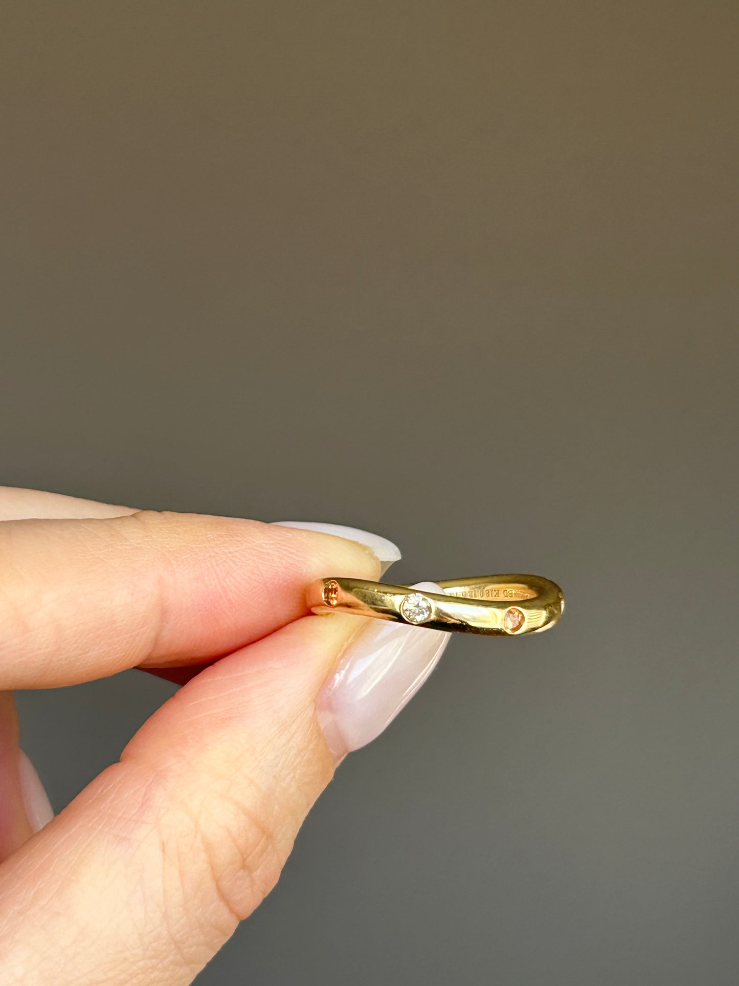 18k Orange Saphire and Diamond Wavy Stacking Ring: US Size 6.25