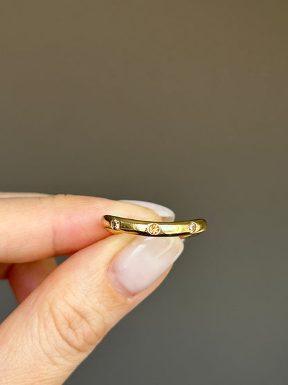 18k Orange Saphire and Diamond Wavy Stacking Ring: US Size 6.25