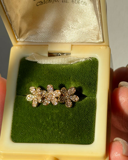 Vintage 18k Gold Triple Diamond Flower Ring