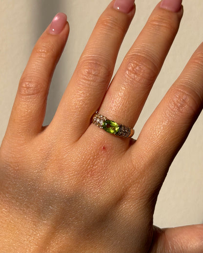 Vintage 18k East-West Set Peridot Diamond Pave Ring