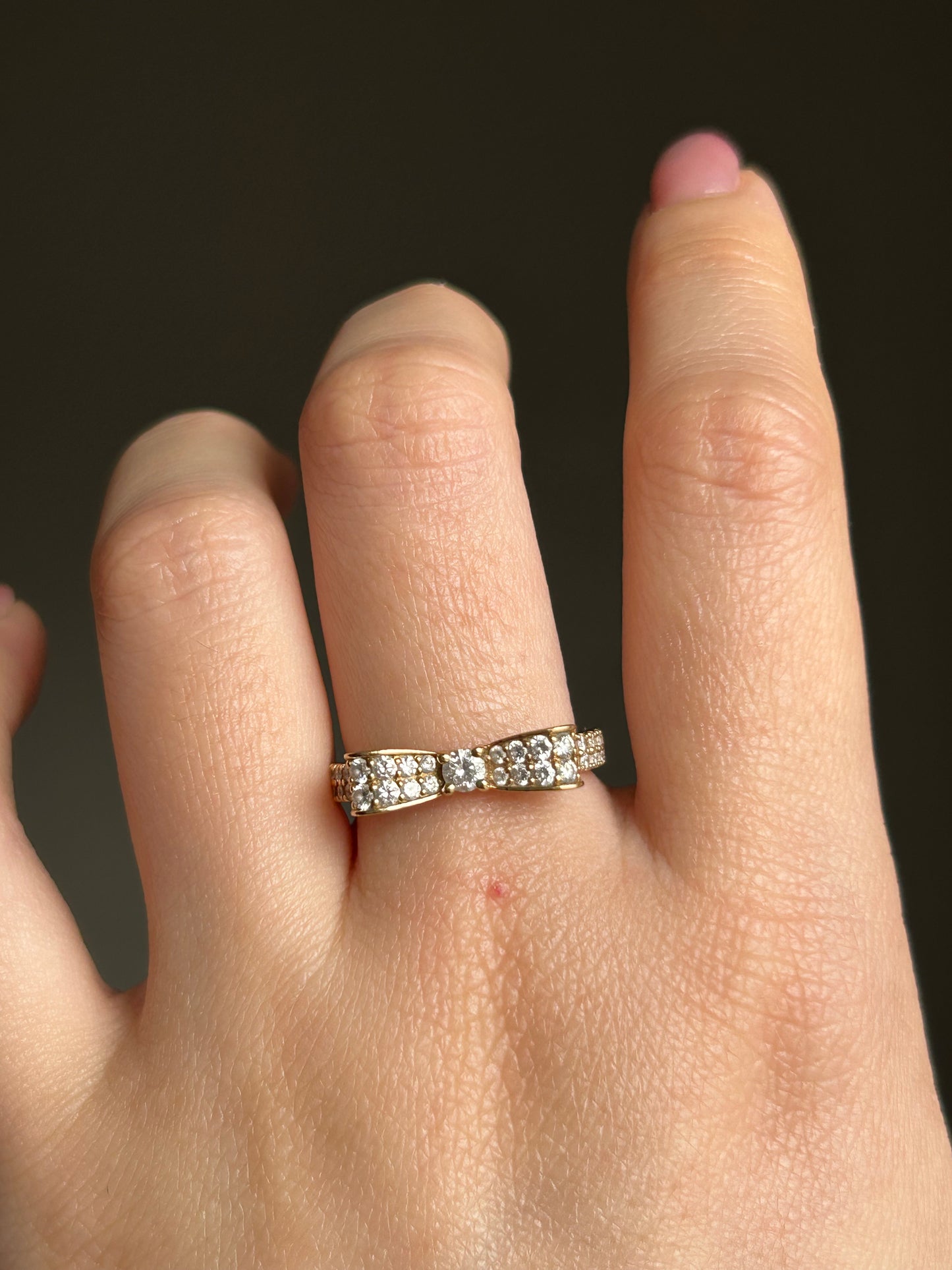 Vintage 18k Diamond Pavé Bow Ring