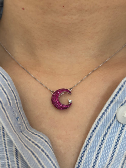 Vintage 18k White Gold Invisible Set Ruby Crescent Pendant Chain