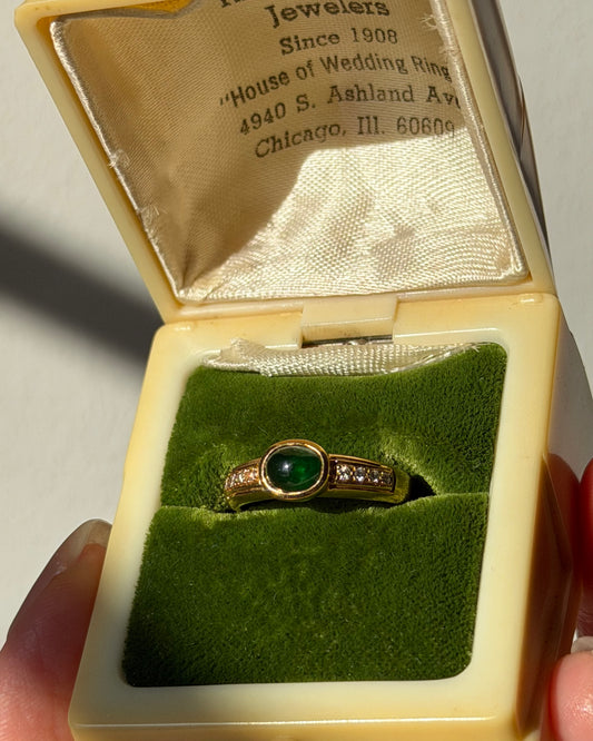 Vintage 18k Gold Bezel Set Green Garnet Cabochon Ring - Diamond Accents