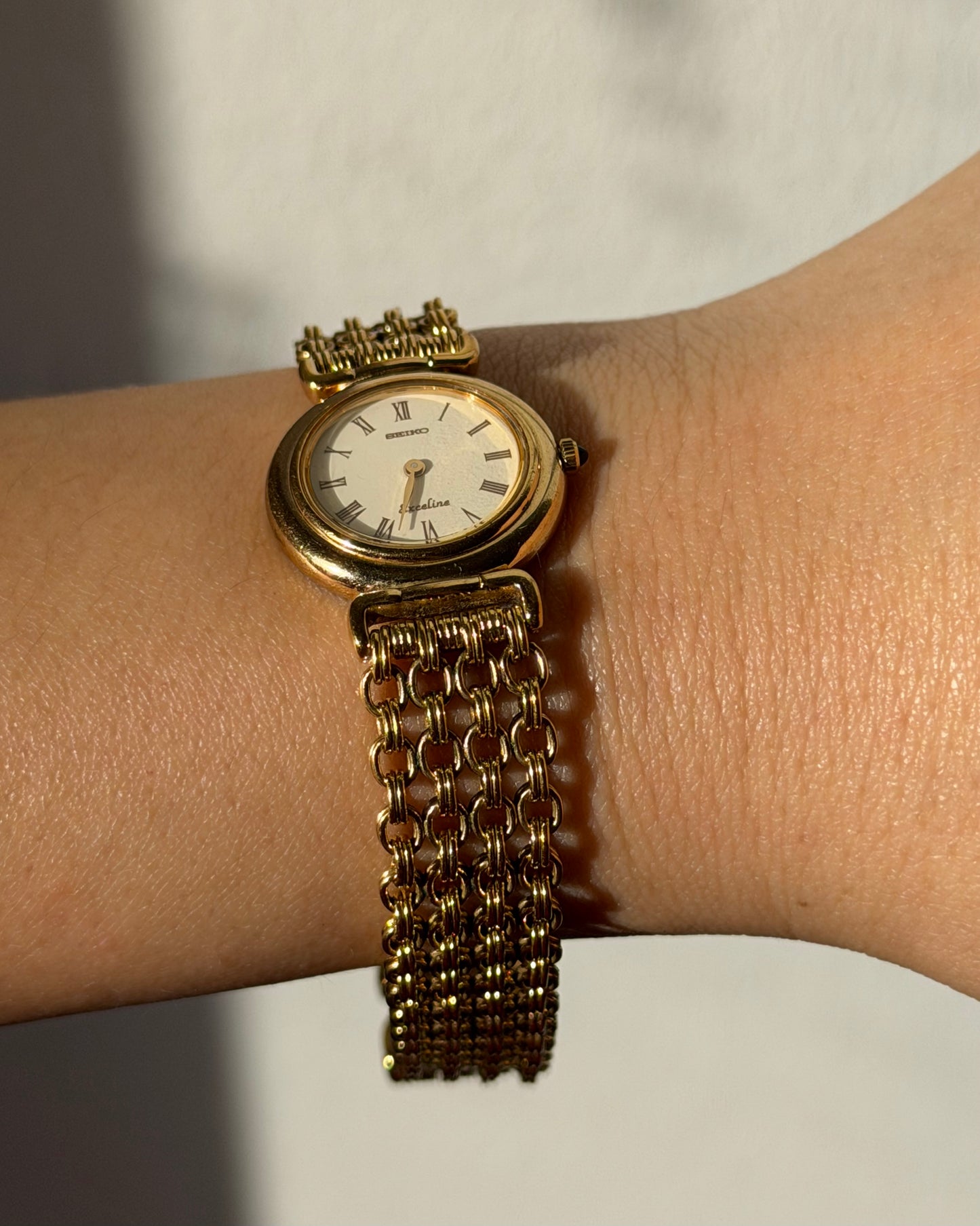Vintage Circa 1997 Gold Plated Seiko Exceline Round Case Mesh Bracelet Watch