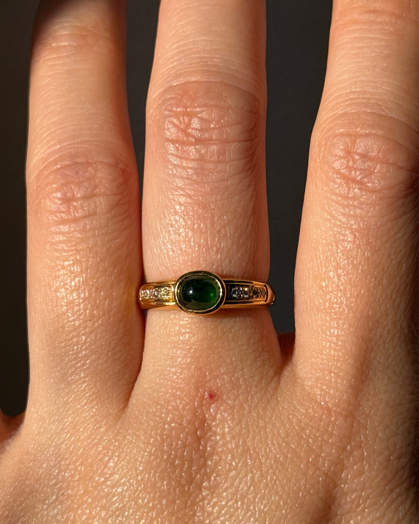 Vintage 18k Gold Bezel Set Green Garnet Cabochon Ring - Diamond Accents