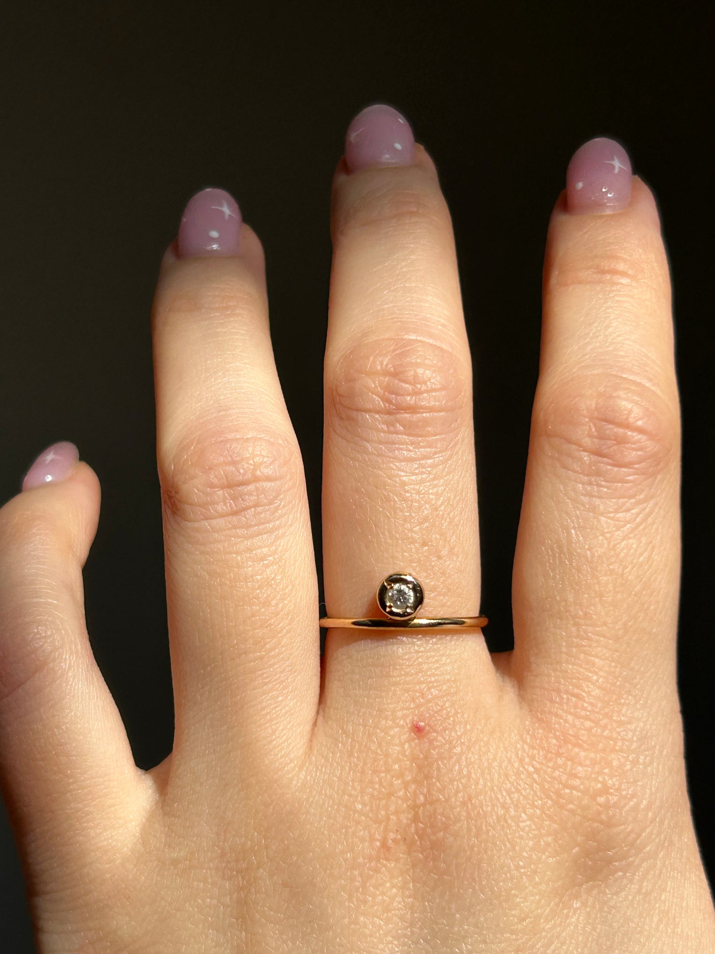 Vintage 18k Gold Stackable Diamond Ring - Floating Bezel Set Diamond, Size 5.5
