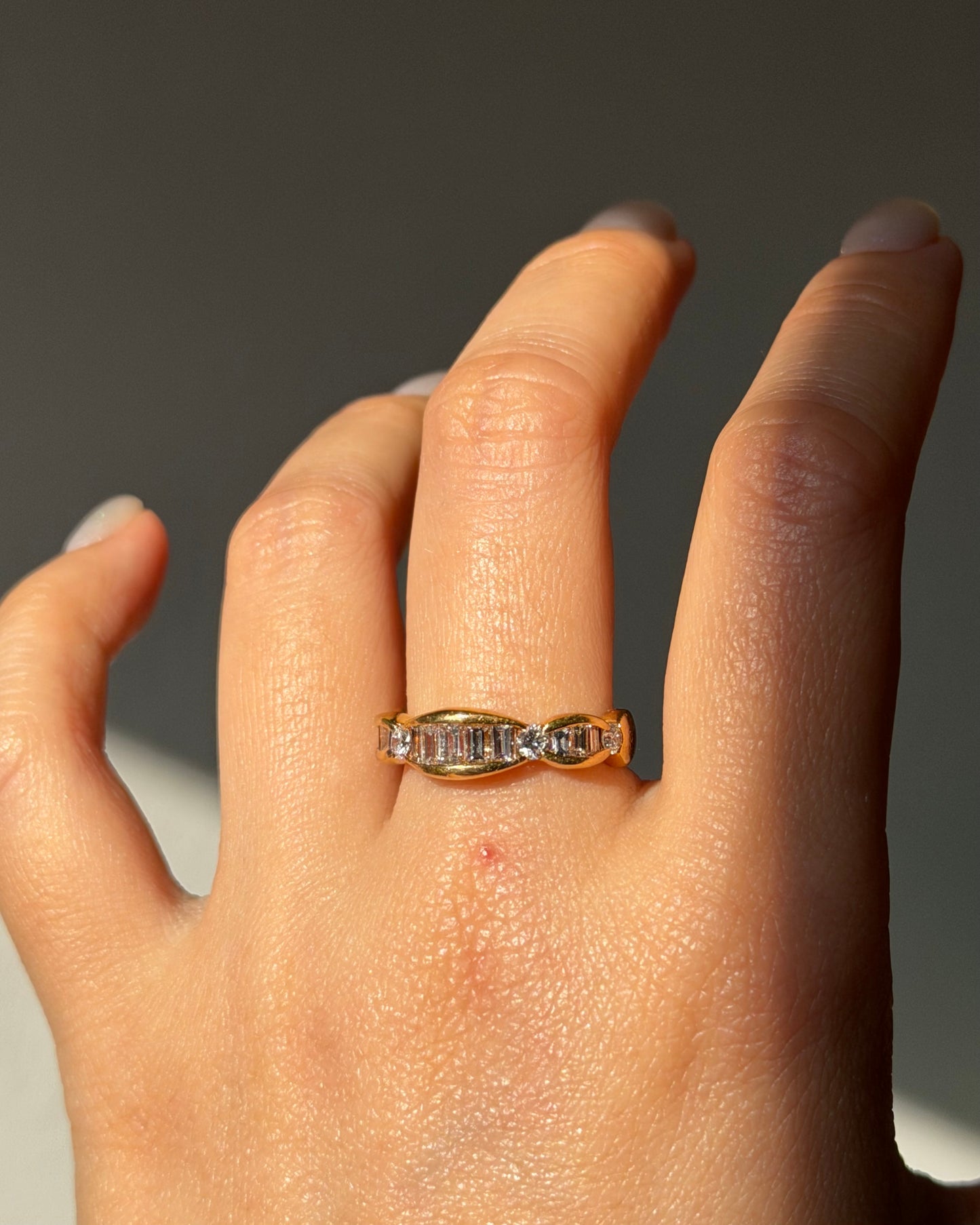 Vintage 18k Gold Scalloped Edge Channel Set Baguette and Round Diamond Ring