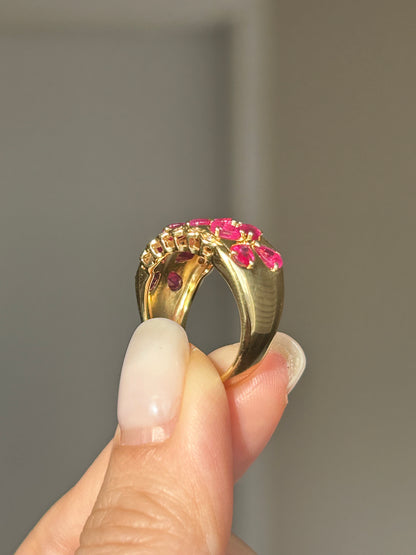 Vintage 18k Gold Ruby Flower Trio Ring