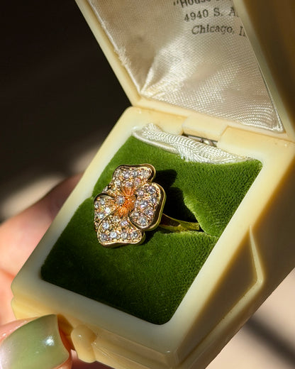 Vintage 18k Gold Diamond Pave Flower Petals Ring