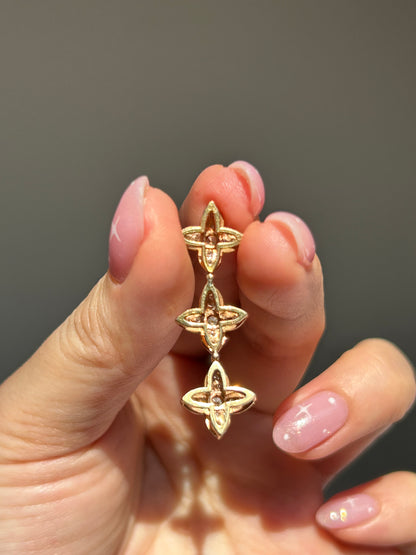 Vintage 18k Gold Diamond Flower Trio Pendant