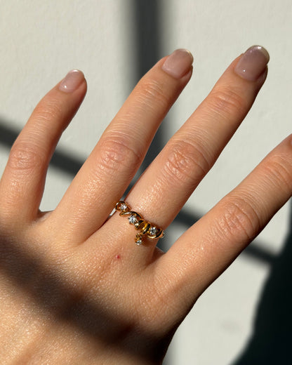 Vintage 18k Yellow Gold Diamond Coil Wrap Ring with Diamond Charm