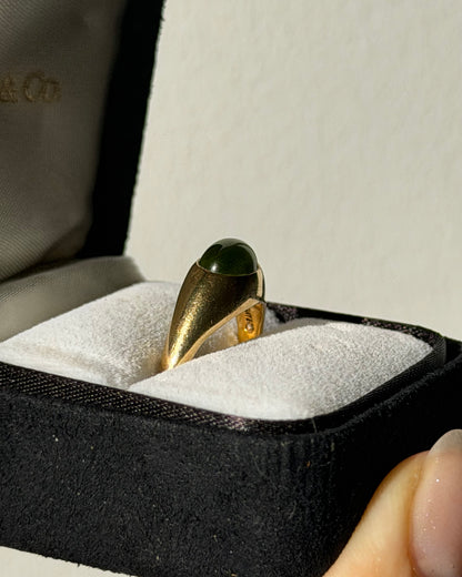 Vintage Circa 1980s 18k Gold Tiffany & Co Cabochon Peridot Ring