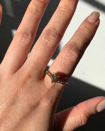 Vintage 18k Gold 1.11ct Dark Chocolate Brown Pear Cut Diamond Ring - Brown Baguette Diamond Shoulders
