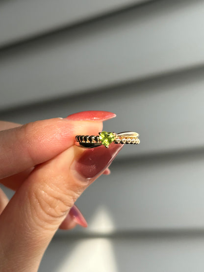 Vintage 18k Peridot Heart Stacking Ring: August Birthstone