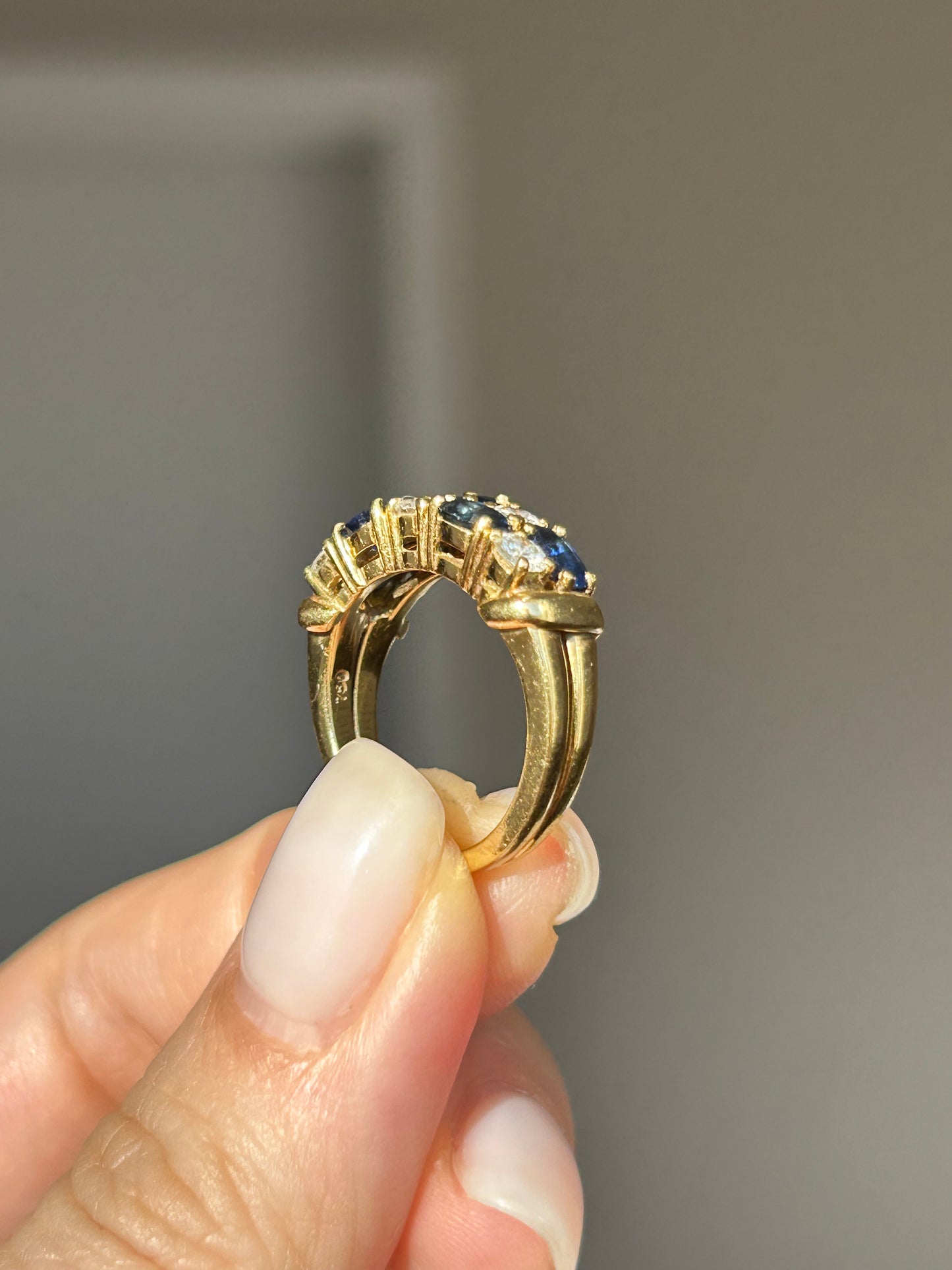 Vintage 18k Gold Sapphire and Diamond Double Row Ring