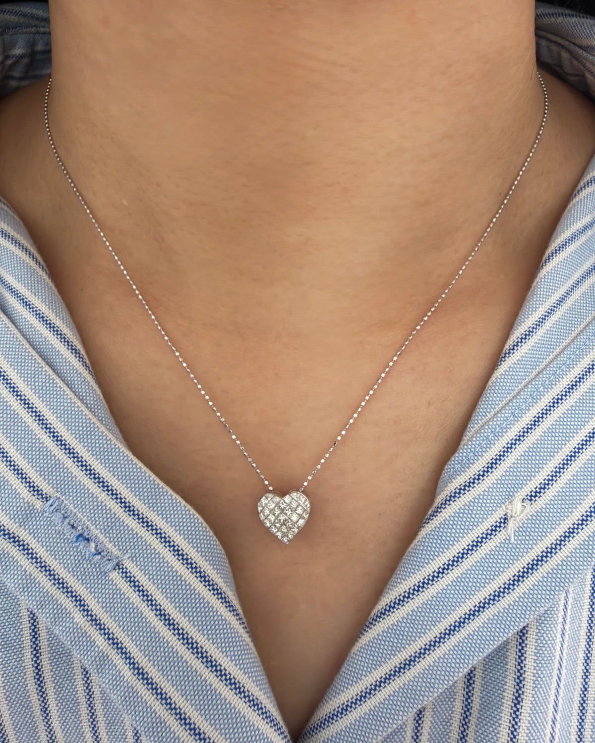 Vintage 18k White Gold Invisible Set Diamond Heart Necklace