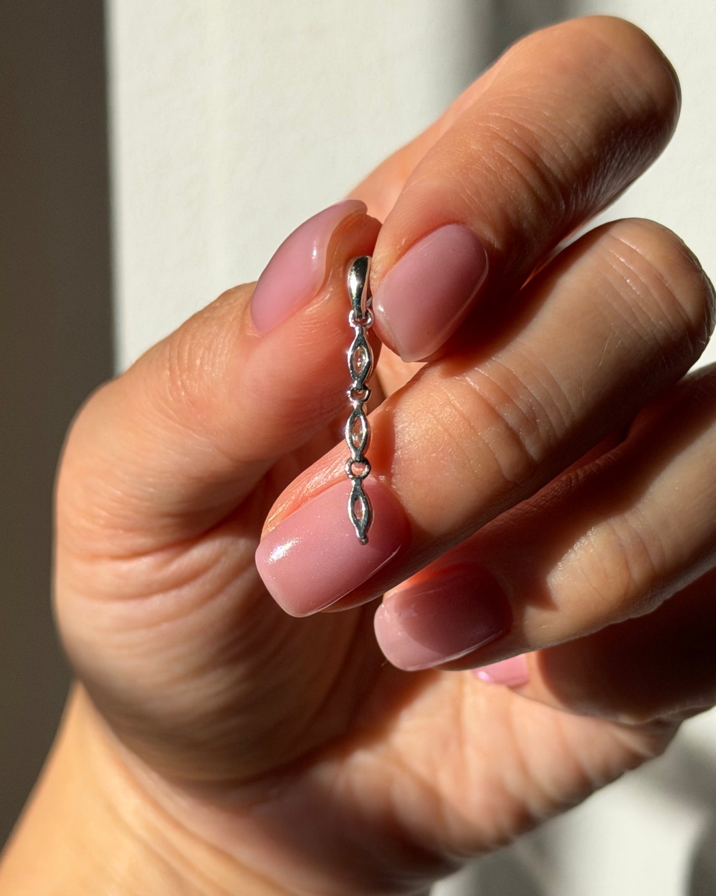 Vintage Platinum Champagne Marquise Cut Diamond Dangle Bar Drop Pendant