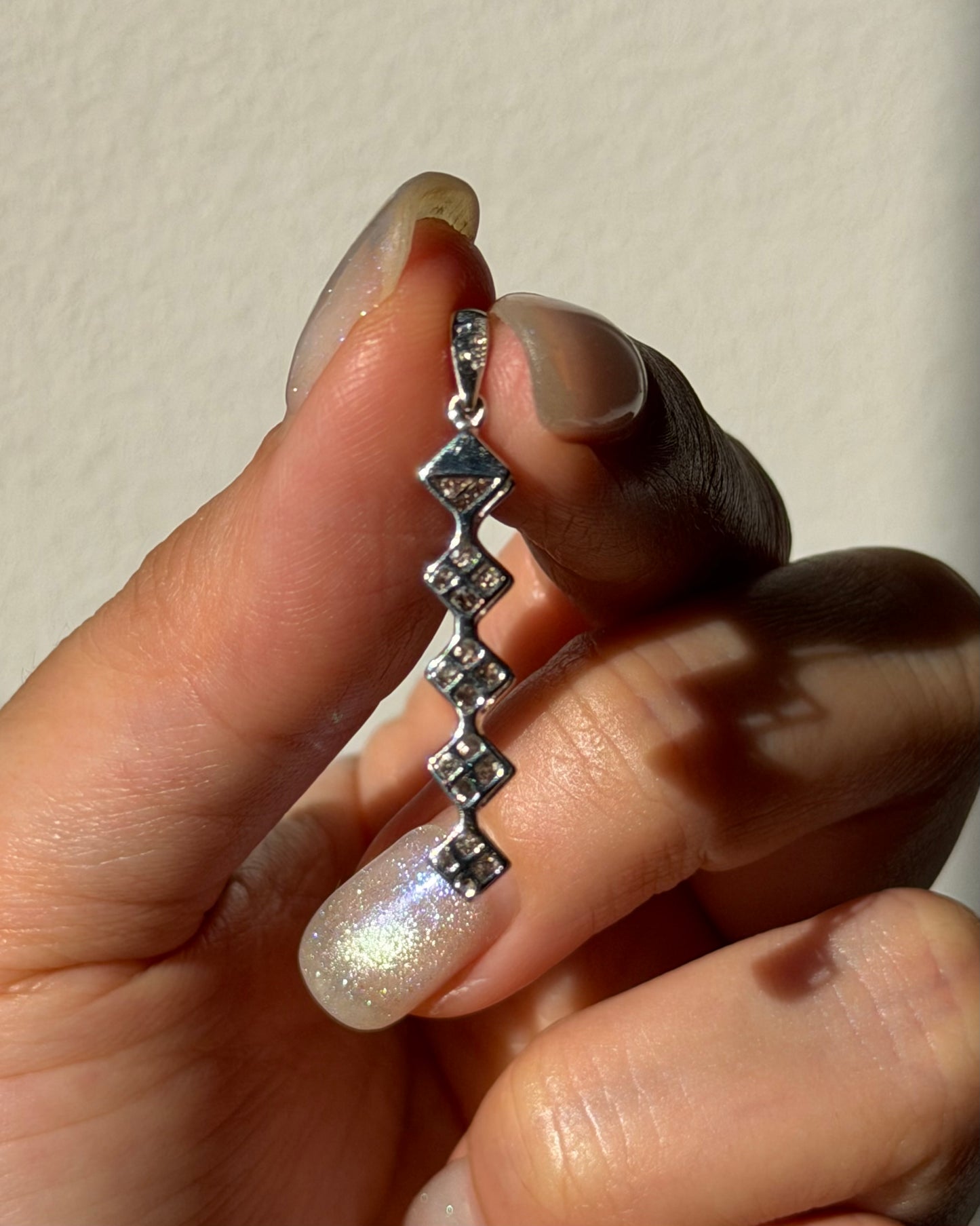 Vintage 18k White Gold Invisible Set Diamond Five-Motif Bar Pendant