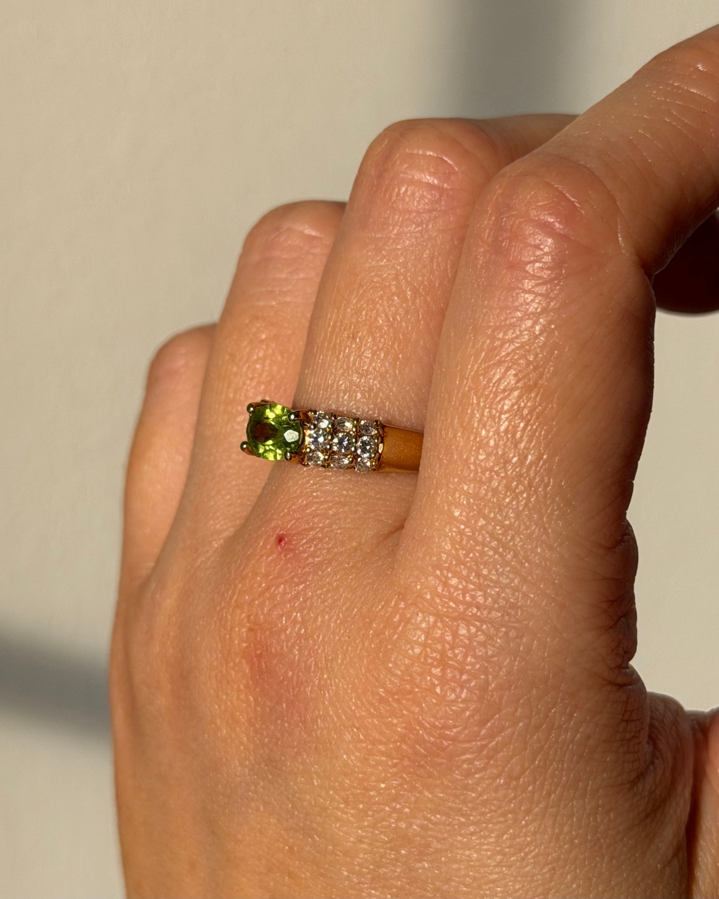 Vintage 18k East-West Set Peridot Diamond Pave Ring