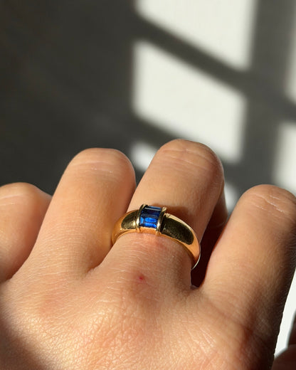 Vintage 18k Gold Tiffany & Co Blue Sapphire Baguette Dome Ring