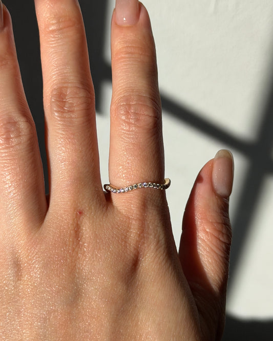 Vintage 18k Yellow Gold Wavy Diamond Stacking Ring