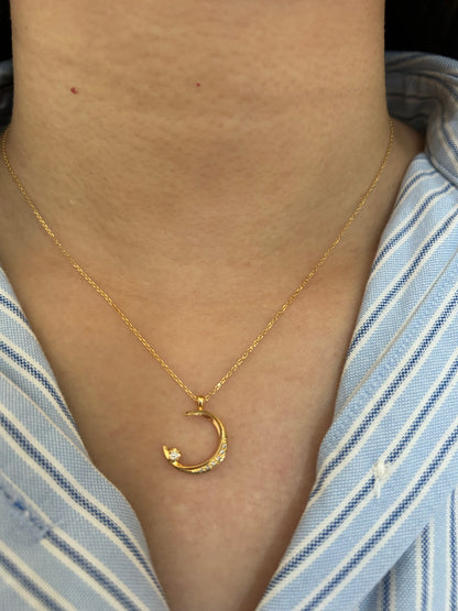 Vintage 18k Crescent Moon Diamond Pendant Chain
