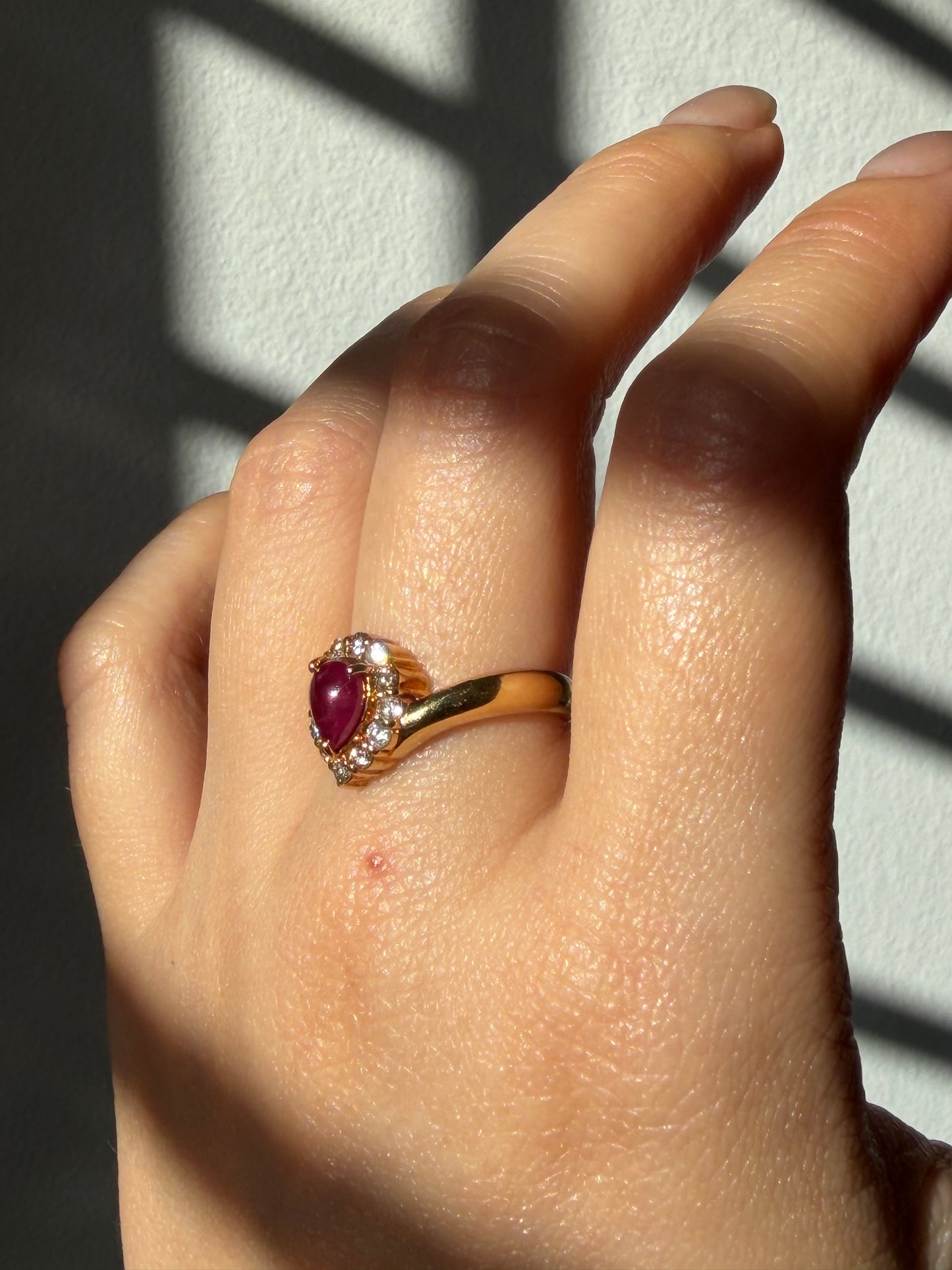 Vintage 18k Gold Pear Shaped Ruby Cabochon Diamond Halo Ring