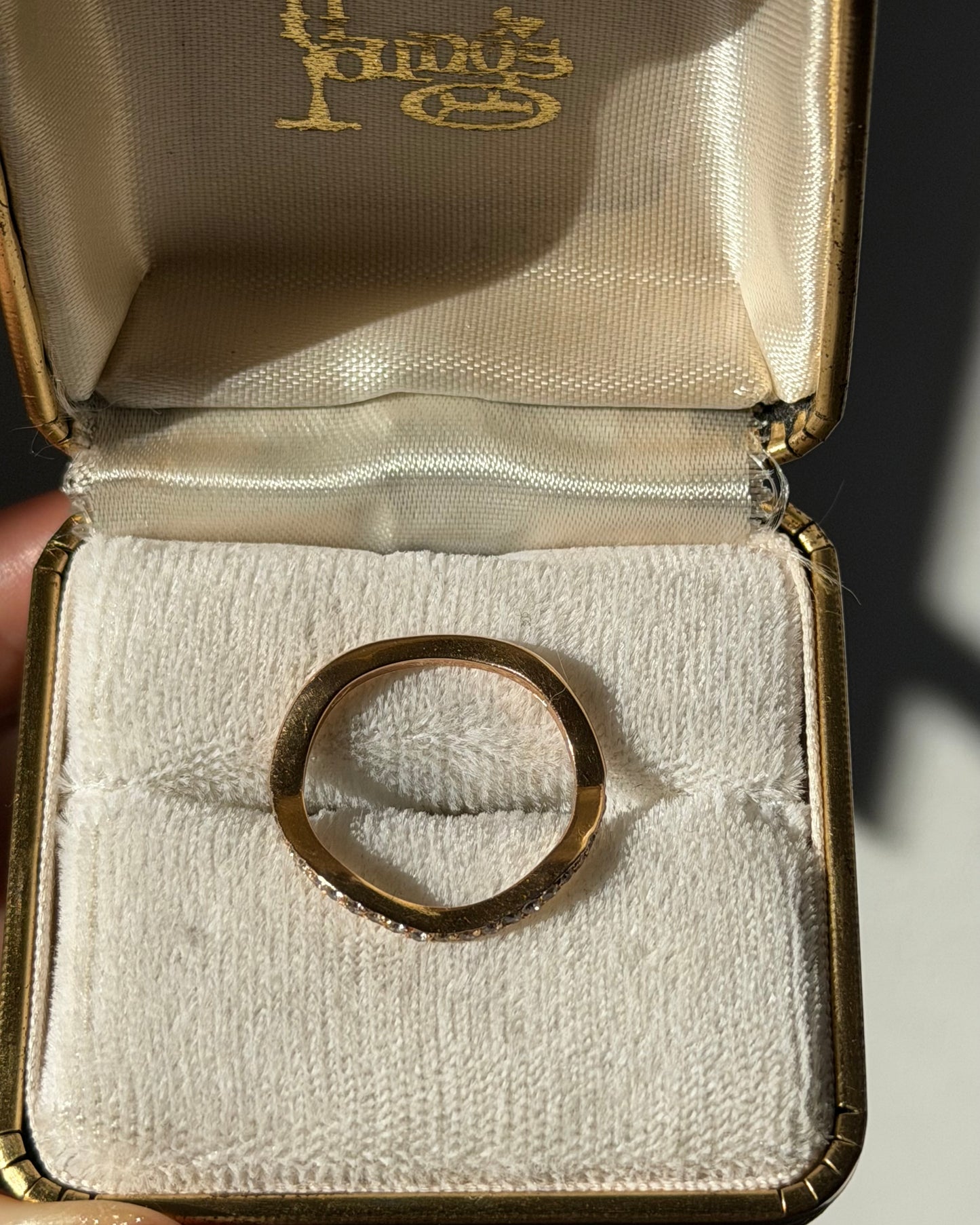Vintage 18k Yellow Gold Wavy Diamond Stacking Ring